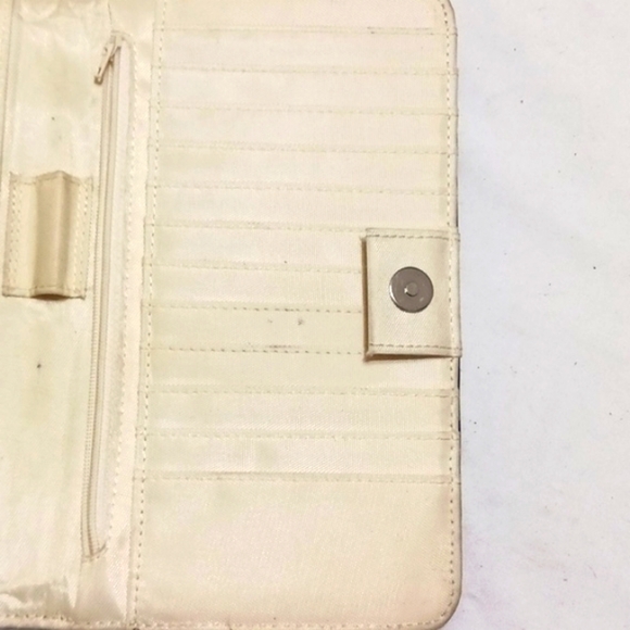 Spartina 449 wallet with wristlet strap in excellent pre-owned condition - Picture 7 of 12